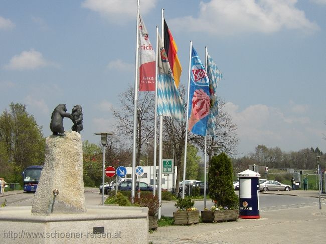 IRSCHENBERG > Autobahnraststätte > Brunnen