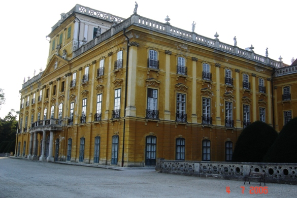 FERTŐD > Esterházy Schloss