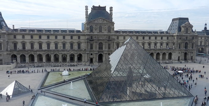 Louvre  039 680