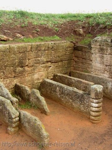 POPULONIA > etruskische Sarkophage