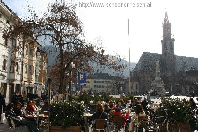 BOZEN > Platz Walther von der Vogelweide