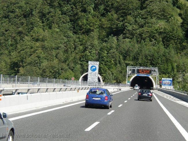 CANALAUTOBAHN > A 23 > Tunnel vor Tarvisio