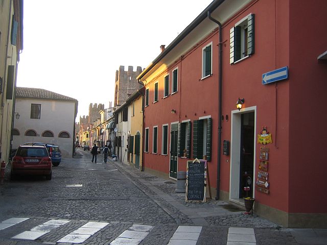 MONTAGNANA 4