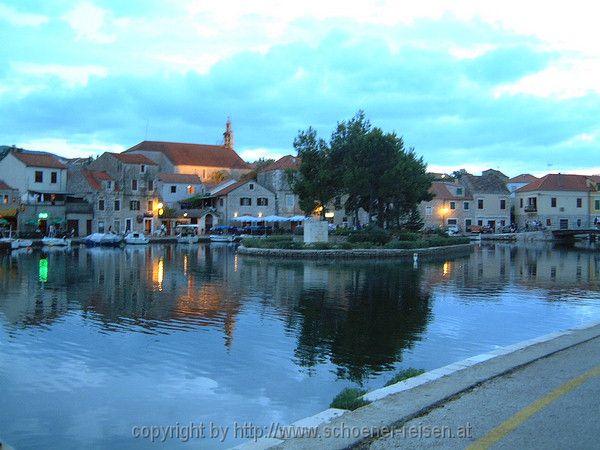 KROATIEN: VRBOSKA > Insel Hvar > Abendstimmung