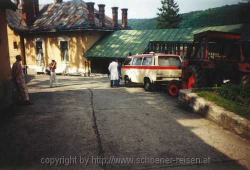 1990-1994 19 ANINA > Rettungswagen Übergabe