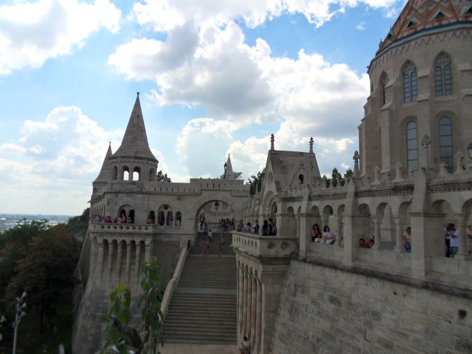 H:Budapest>Burgberg>Fischerbastei002