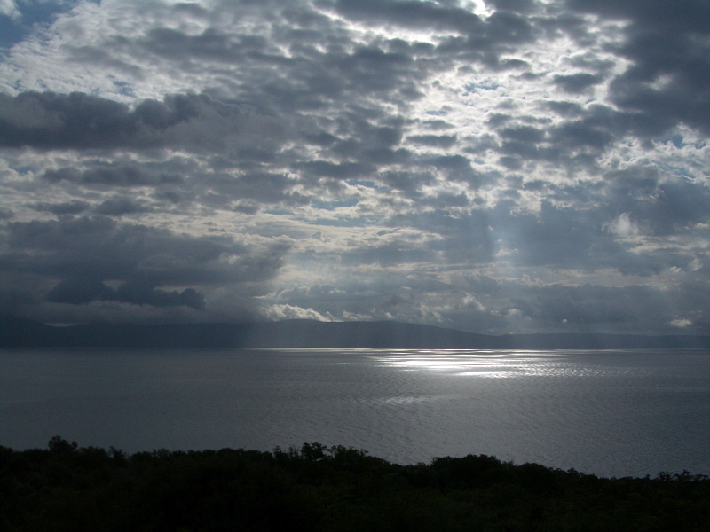 Kroatien > Wolkenschleier über Cres