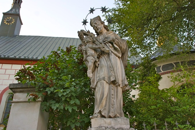 CZ: Jindrichuv Hradec (Okres Jindrichuv Hradec)  > Nepomuk am Franziskanerkloster 2