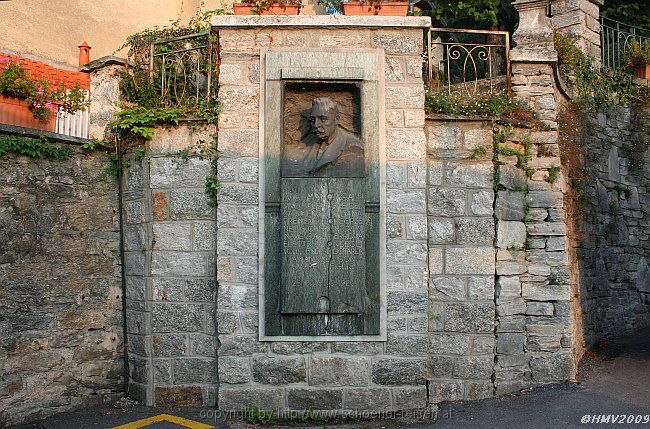 PREMENO > Denkmal Luigi Mangiagalli
