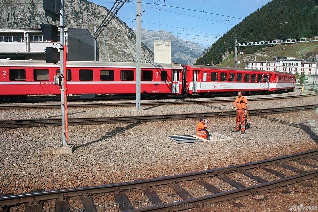 GLACIER EXPRESS 2009-09-24_123 > Andermatt > Bahnhof