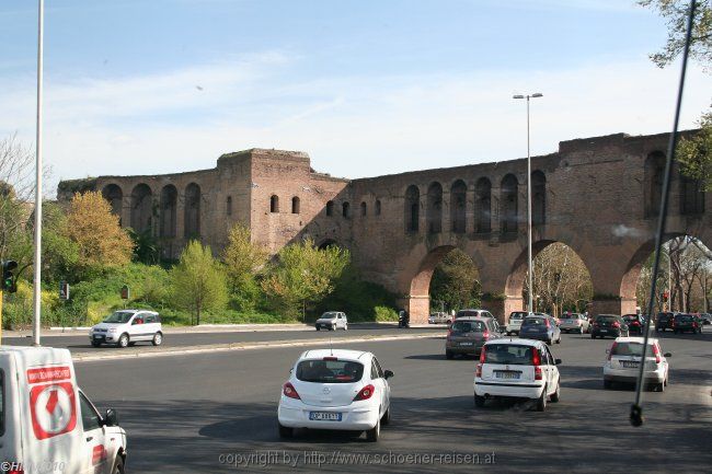 ROMA > Aurelianische Stadtmauer an der Via Cristoforo Colombo