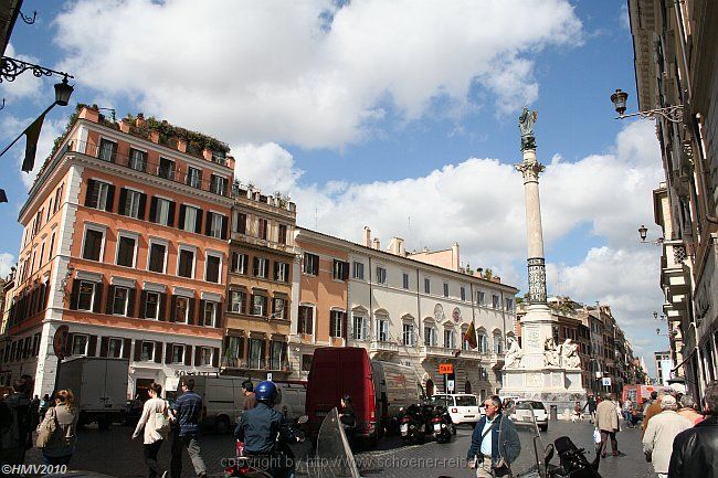 ROMA > Piazza Mignanelli > Mariensäule und Spanische Botschaft