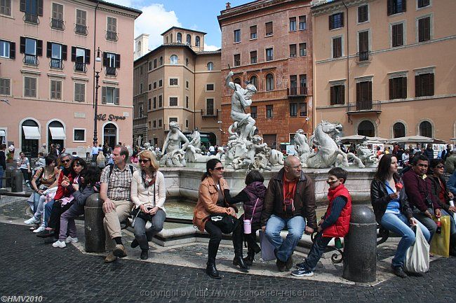 ROMA > Piazza Navona > Fontana del Nettuno