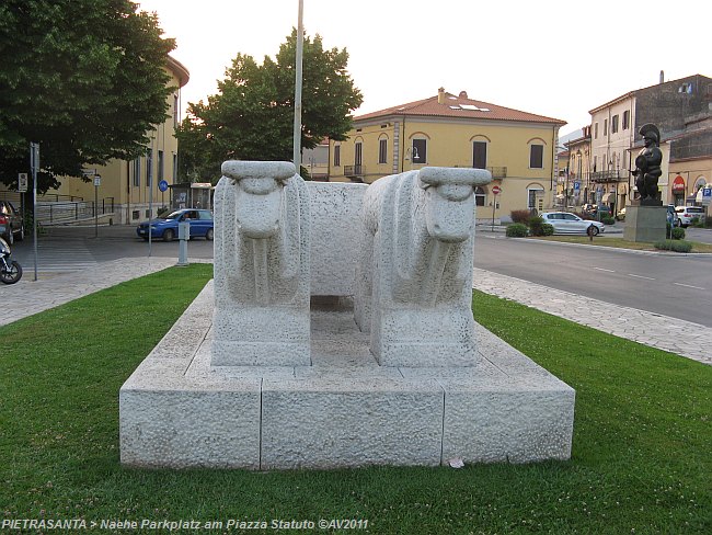 PIETRASANTA > Naehe Parkplatz am Piazza della Statuto > Centauro