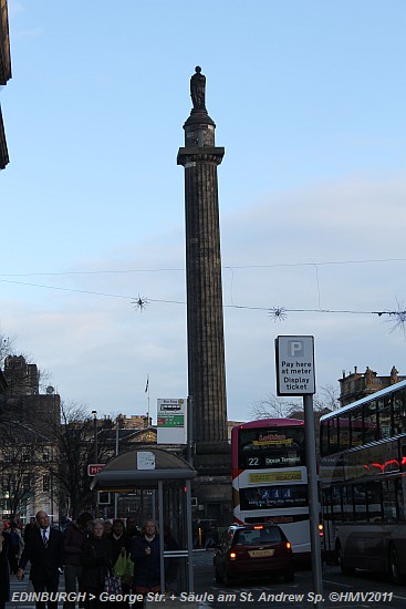 EDINBURGH > George Street mit Blick zur Säule am St. Andrew Square