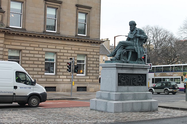 EDINBURGH > George Street > Denkmal James Clerk Maxwell