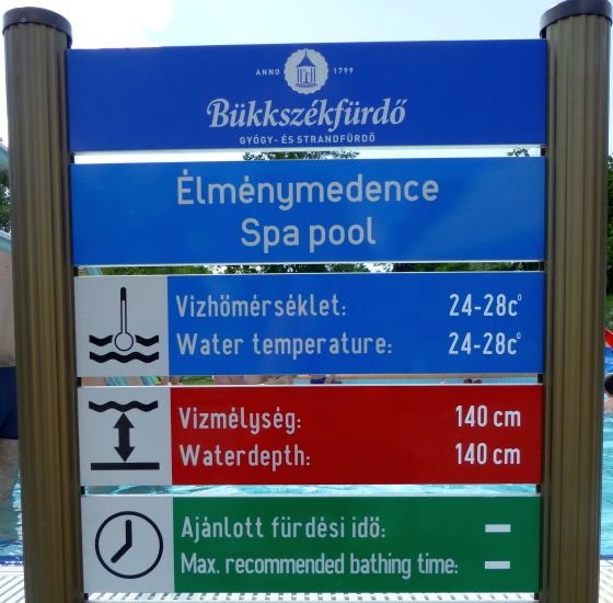 H:Bükkszékfürdő>Schwimmbecken1>Schild