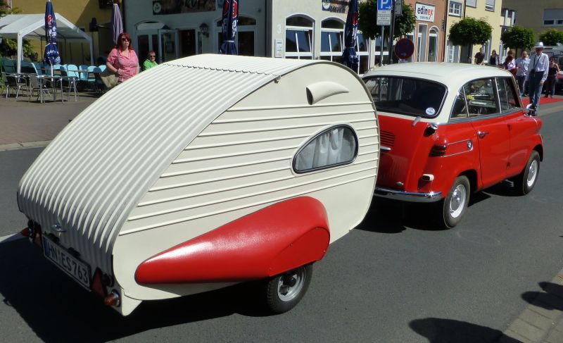 BMW Isetta 500 mit Wohnwagen 2