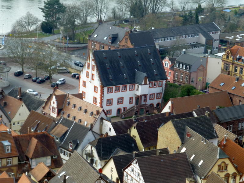 D:Bayern>Klingenberg>Stadtschloss von der Clingenburg aus1