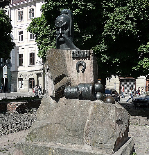 Lemberg > Denkmal > Ivan Pidkova