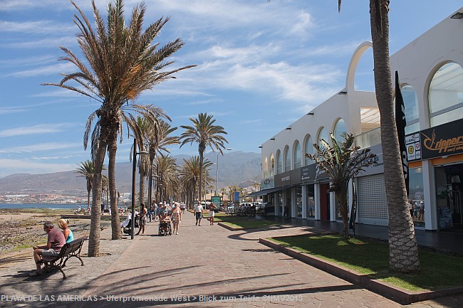 PLAYA DE LAS AMERICAS > Uferpromenade West > Blick zum Teide