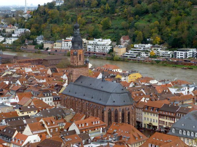 D:BW>Heidelberg>Blick von der westlichen Schlossterrasse auf die Heiliggeistkirche