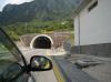 SKUTARISEE > neuer Straßentunnel