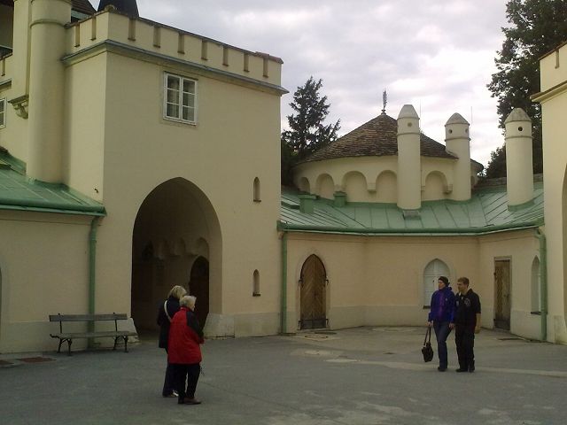 SCHLOSS LAXENBURG 5