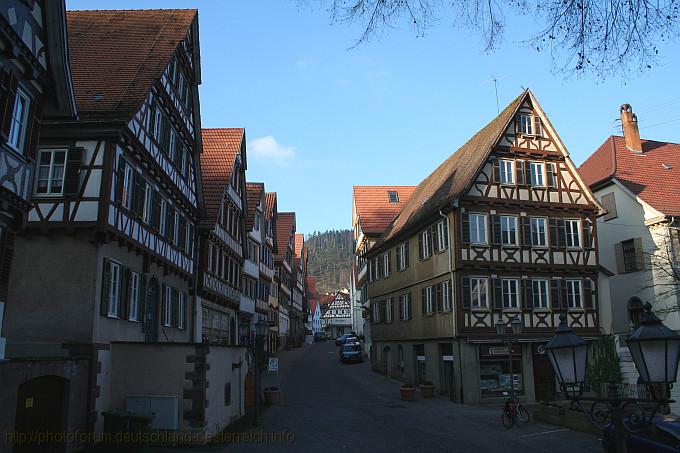 CALW > Häuser an der Altburger Straße