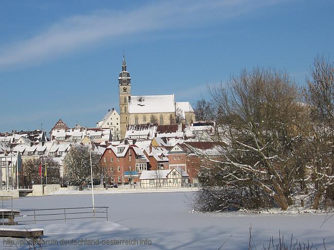 BÖBLINGEN > Stadtgarten - Blick über den Oberen See zum Schlossberg mit Stadtkirche