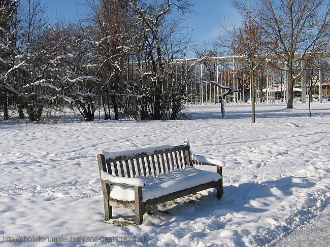 BÖBLINGEN > Stadtgarten - Parkbank