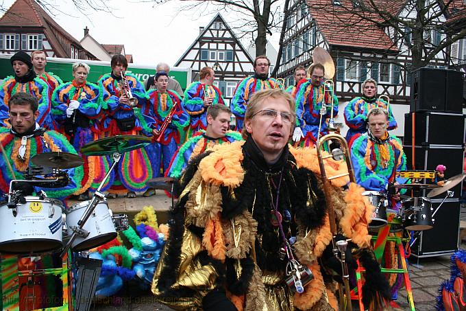 GUGGENMUSIK > ROMMDREIBR aus Rechberghausen - Auftritt