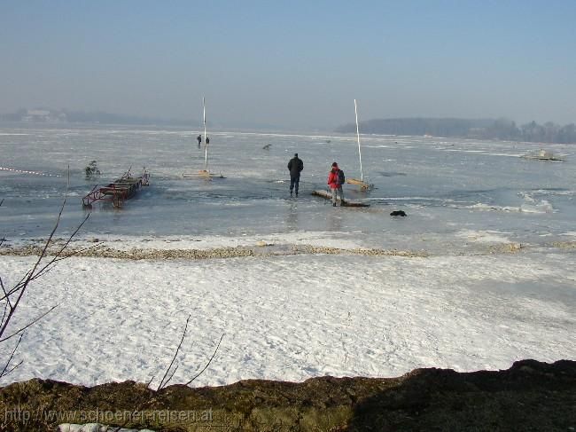 CHIEMSEE > Winter > Eisweg > Beginn des markierten Weges