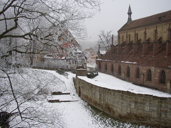 MAULBRONN > Weg zum Klosterhof