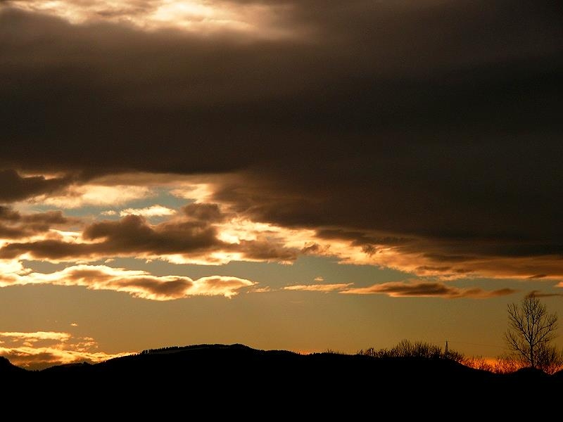 bei Bad Aibling, die Sonne verschwindet