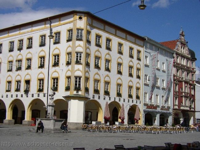 ROSENHEIM > Max Josefsplatz