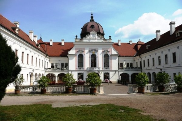 GÖDÖLLŐ > Königliches Schloss