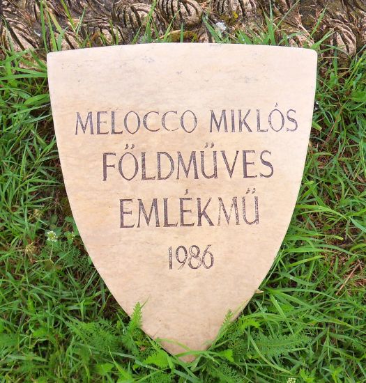 H:Ópusztaszer>Melocco>Schild