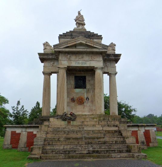 H:Ópusztaszer>Árpádmonument