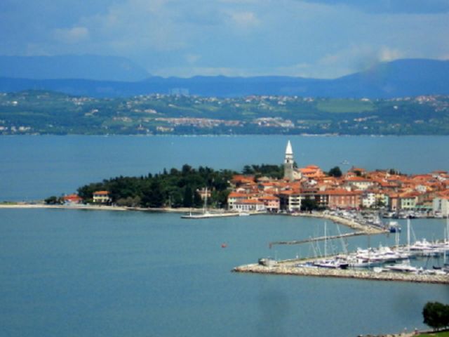 Izola