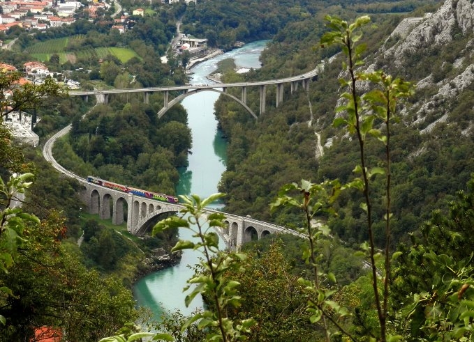 SOLKAN > größte Eisenbahnbrücke