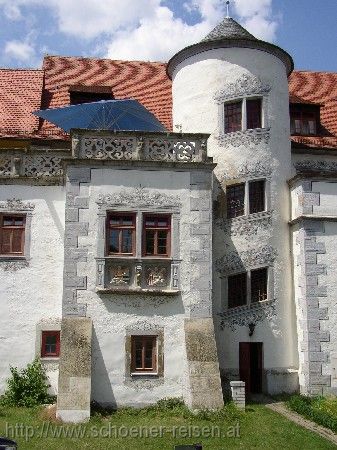 NECKARWESTHEIM > Schloss Liebenstein