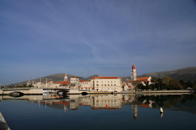 Trogir > Spiegelungen