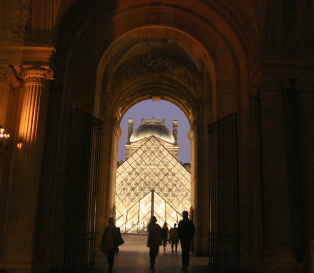 Paris 1. Abend Liebesschlösser Louvre 035 680