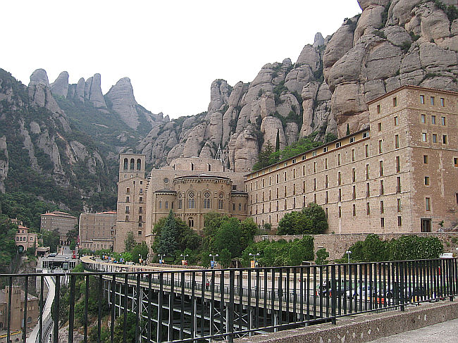 MONTSERRAT > Kloster am Berg Montserrat