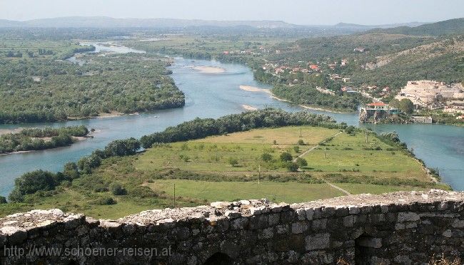 BOJANA > Zusammenfluss von Bojana und Schwarze Drina