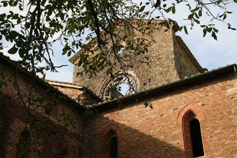 SAN GALGANO > Klosterruine > Zisterzienser