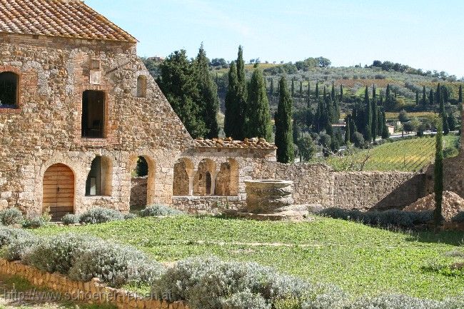 ABBAZIA DI SANT ANTIMO > Kloster