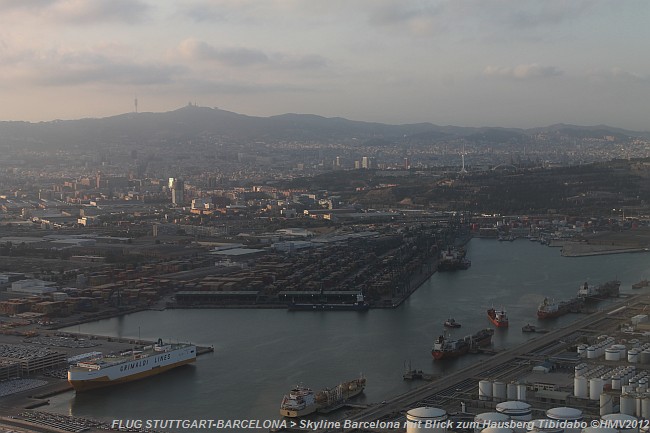 BARCELONA > Skyline mit Hausberg Tibidabo während einem Anflug > Flug STR-BCN