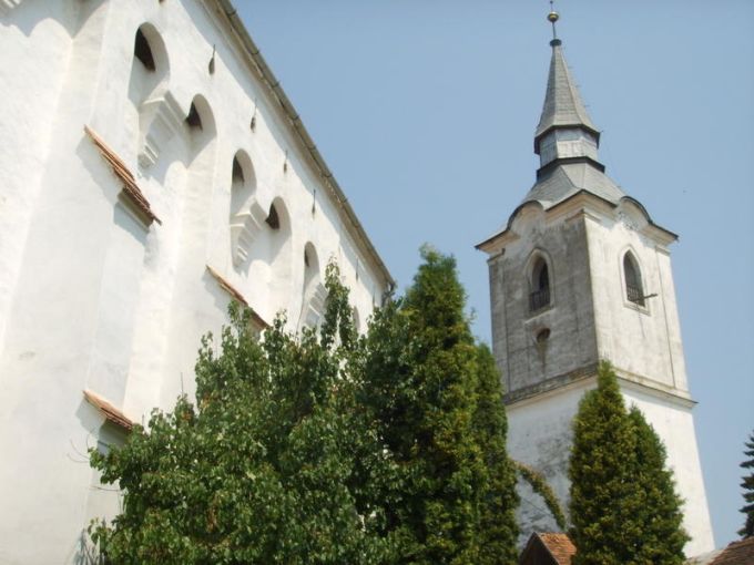 RO:Derzs>Kirche1